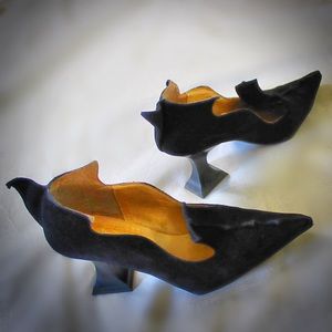 Vintage John Fluevog Suede Pump - US Size 8.5